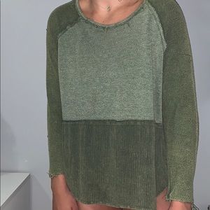 Army green long sleeve top